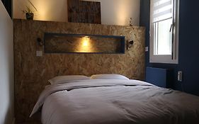 Moderne Et Paisible Studio Avec Balcon